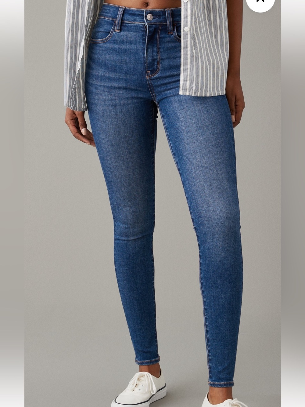 American Eagle Outfitters Women’s Skinny Jeans - Medium Blue Wash